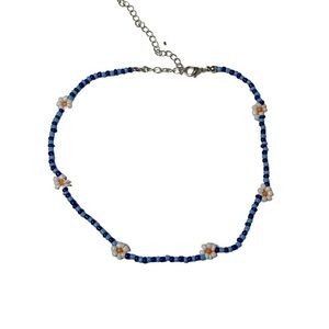 Beaded flower necklace